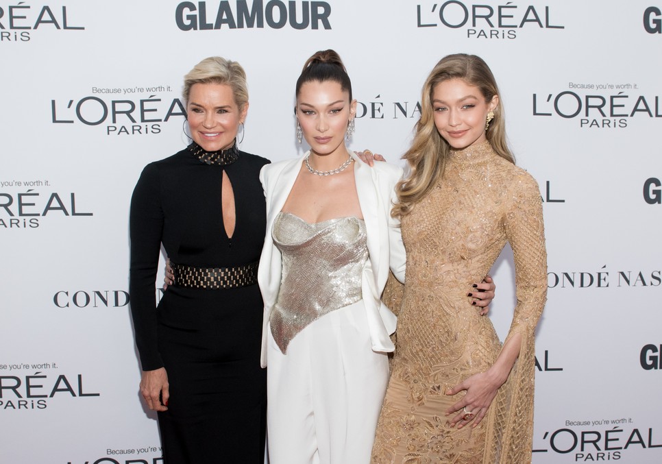 Yolanda Hadid, Bella Hadid és Gigi Hadid