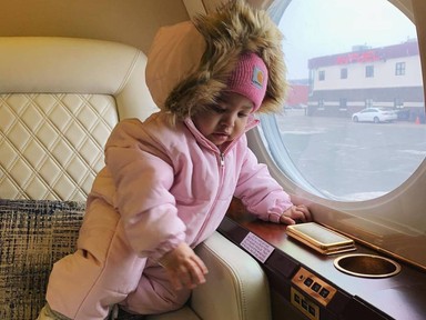 15 szabály, amit Kylie Jenner bevezetett kislánya épségének érdekében