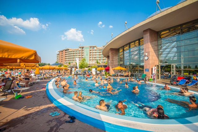 Zeniális ötlet: nyaralj Pesten, az Aquaworld-ben!