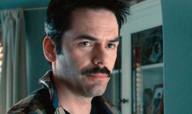 Billy Burke Charlie Swan szerepében