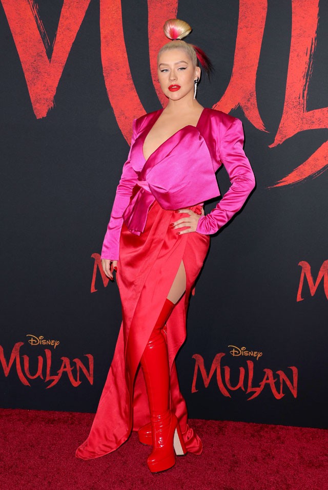 Atyaég: Christina Aguilera igazi Disney-hercegnő ebben a ruhában