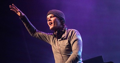 Milliók imádata sem tudta feledtetni Avicii-vel, hogy nem a saját életét éli