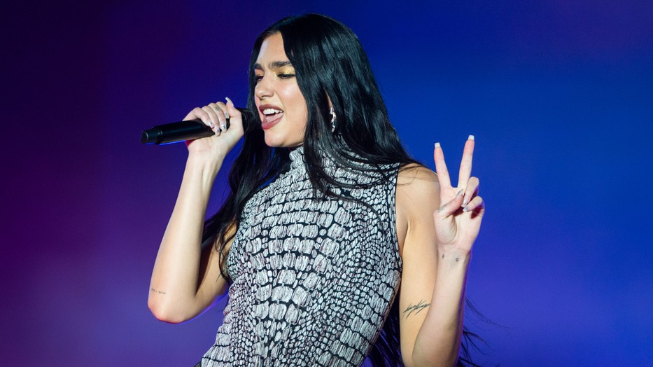 Neki sikerült Magyarországra csábítani Dua Lipát és Justin Biebert