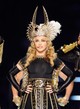 Természetesen Madonna sem maradhat ki a Philip Treacy-őrületből. Imádjuk ezt a darabot, amit a 2012-es Super Bowl fellépésén viselt!
