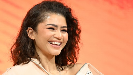 Hoppá! Zendaya fehérnemű nélkül lépett a vörös szőnyegre