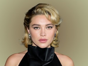 Hivatalos: Ez a sármos férfi Florence Pugh új párja, le sem tagadhatnák, mennyire imádják egymást