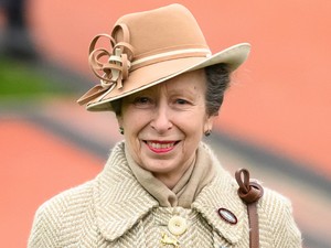 74 évesen is csúcsformában: kiderült, mi Anna hercegnő karcsúságának titka