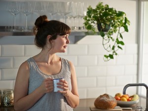 Ha ezt iszod esténként, kevésbé lesz fájdalmas a menstruációd