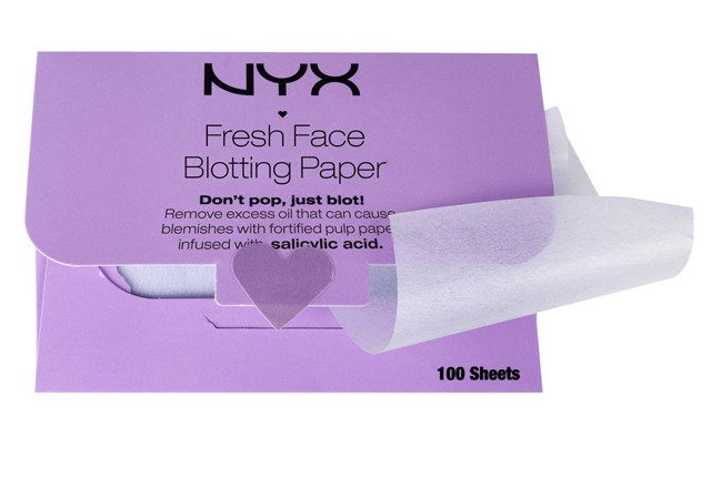 Utazni készülsz? Ezekre a piperékre szükséged lehet a repülőn!