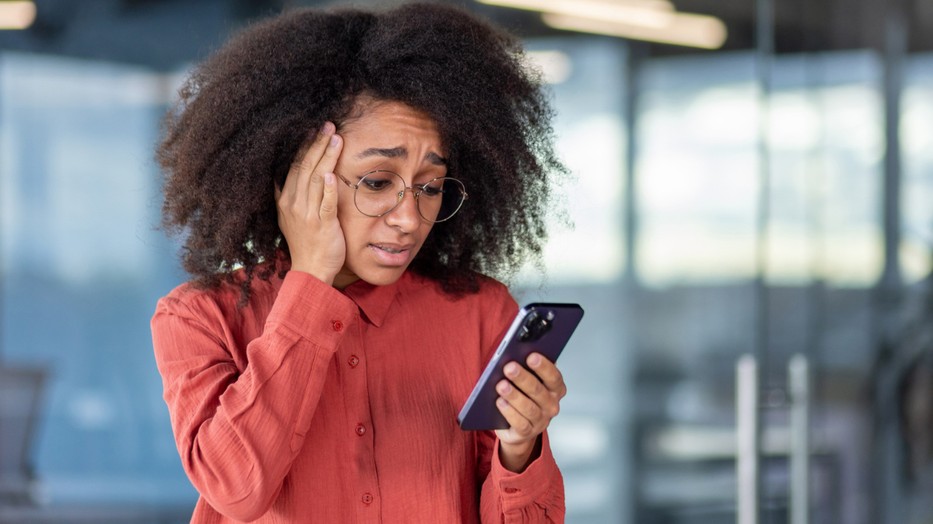 Kevesen ismerik, de annál többen érintettek: az elutasítási szorongás pokollá teheti a mindennapokat