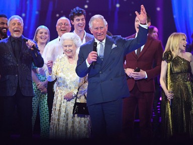 Készítsd a papírzsepit: Így reagált a 92 éves Erzsébet királynő, amikor Károly herceg anyunak szólította a nyilvánosság előtt!