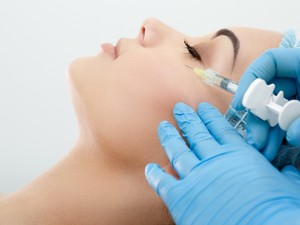 Hialuronsavas feltöltéssel a sötét karikák ellen – Egy módszer, amivel végre látványos eredményt érhetsz el!