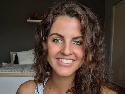 Feszes popsit szeretnél? Akkor Juhász Petra ezeket az otthon is végezhető gyakorlatokat ajánlja hozzá