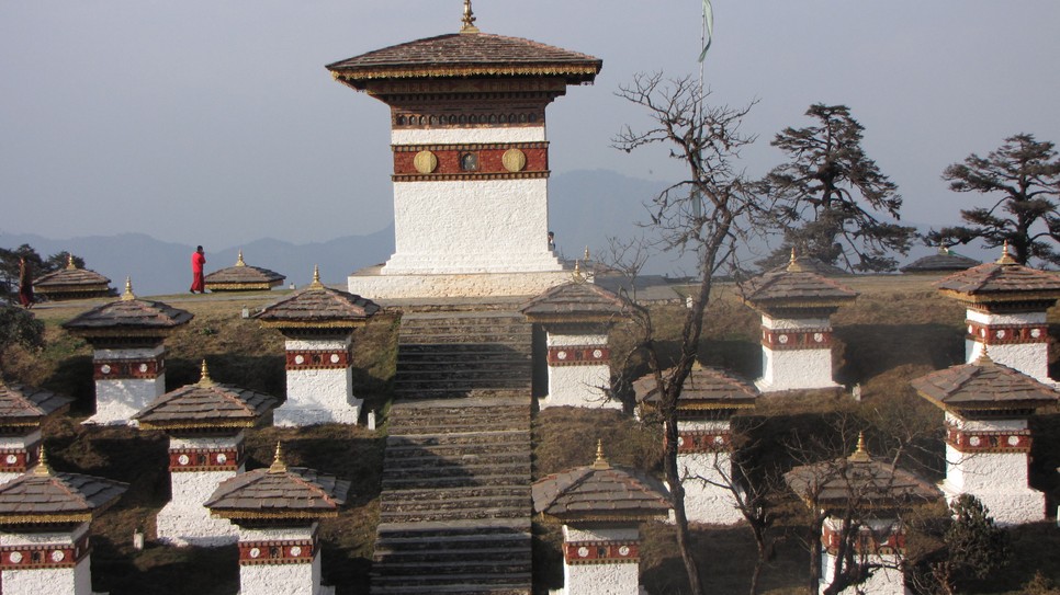 Thimphu és Punakha között a Dochula-hágó csörtenjenél 2011-ben