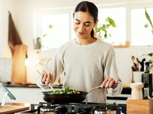 10 hozzávaló a konyhából, ami éveket is hozzáadhat az életedhez