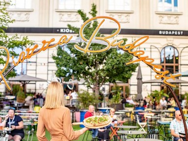 Igen, itt tényleg olyan pizzát ehetsz, mint Olaszországban: Piazza Budapest