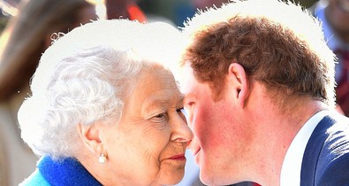 Kiderült Erzsébet királynő titka, ilyen sorsot szánt valójában Harry hercegnek