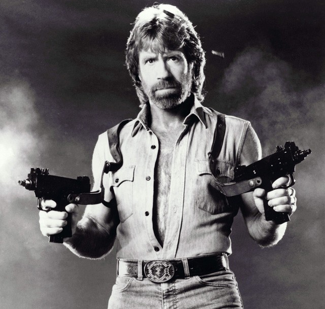 Te mernél megjegyzést tenni Chuck Norris Bundesliga-hajára?