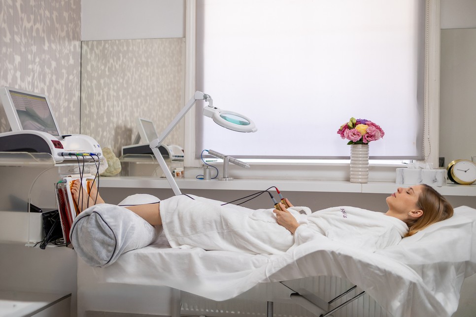 Keresd a Harangvölgyi szalonokat, ha többet szeretnél megtudni a biorezonanciáról! 