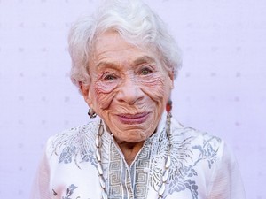 Elhunyt a Szívek szállodája sztárja, Bunny Levine színésznőt 97 éves korában érte a halál