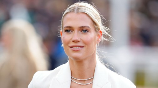 Diana hercegné gyönyörű unokahúga bevállalta a meztelenruhát