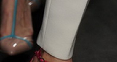 Kínszenvedés a divatbemutatókon! Így szenvednek a modellek a szépségért.