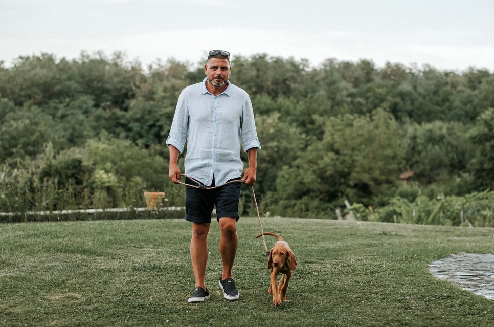 Vesd be az ötperces szabályt, ha a te kutyád is szeparációs szorongással küzd!