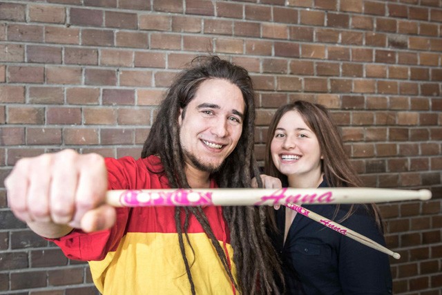 Hoppá! Női dobossal vesz új lendületet Copy Con!