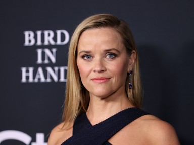 Reese Witherspoon visszatért a vörös szőnyegre, és térdre borulunk előtte