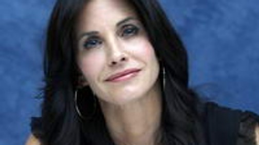 Courtney jótékony ékszerei