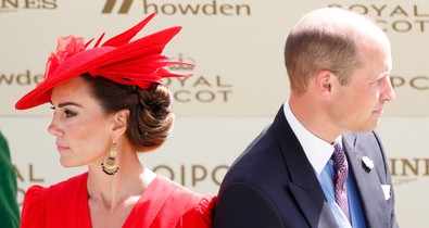 Katalin hercegné és Vilmos herceg a poklok poklán megy keresztül