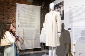 Divat és város kiállítás-Kiscelli Múzeum Budapest-Glamour 7