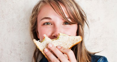 5 étel, amit SOHA ne egyél lefekvés előtt a dietetikus szerint