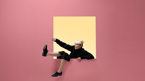 Ha a világ egyik leggazdagabb embere vállaltan szociális szorongással küzd, számodra miért lenne kínos?