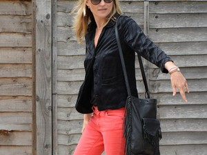 Micsoda feltűnő nadrág, Kate Moss!