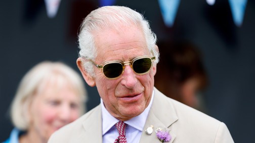 Károly királynak nagyon huncut találkozásban volt része