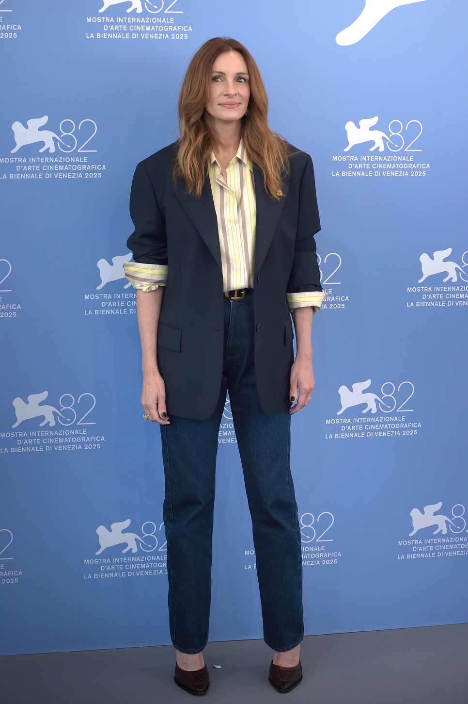 Julia Roberts új irányt indított el a divatvilágban ezzel a vörös szőnyeges megjelenésével a Velencei Filmfesztiválon