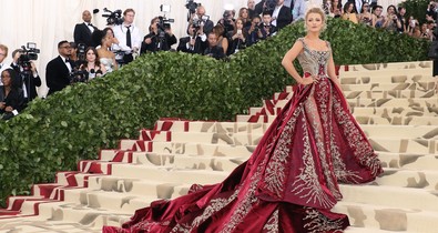 Elképesztő szabályokat kell betartania annak, aki haute couture kollekciót akar tervezni