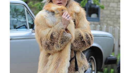 Szánjuk-bánjuk, de Kate Moss kabátját akarjuk