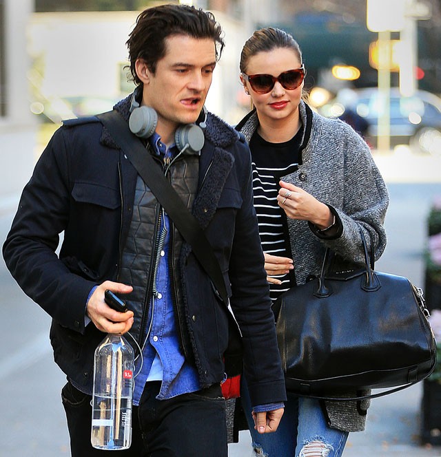 orlando bloom, meztelen, naturista, nudizás, pénisze, pénisz, nyaralás, fürdőzés, miranda kerr