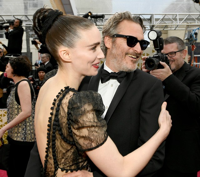 Micsoda hír: Joaquin Phoenix és Rooney Mara első közös gyermeküket várják