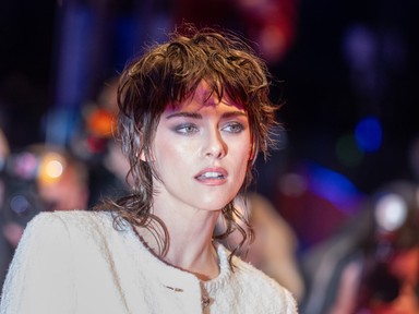 Ilyet még nem láttunk! Kristen Stewart a világ legkisebb ruhájában lépett a vörös szőnyegre