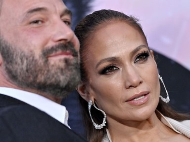 Jennifer Lopez és Ben Affleck vörös szőnyeges csókja mindent visz