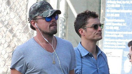 Képek elalváshoz: Orlando Bloom és Leonardo DiCaprio pancsolnak