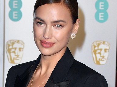 Nocsak! Ki ez a titokzatos férfi Irina Shayk mellett?