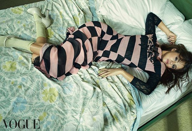 selena gomez, vogue, címlap, szeptemberi szám, fotók, emma summerton, címlaplány