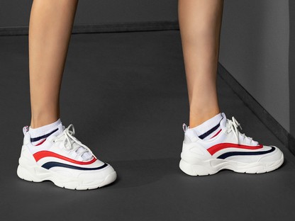 Kezdd stílusosan a sulit! Ezek a legmenőbb sportcipők, amiket most feltétlenül be kell szerezned