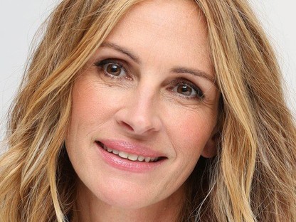 Julia Roberts visszatért ikonikus hajszínéhez, újra vörös