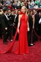 2007: Nicole Kidman Balenciaga-ruhában az Oscar-gála vörös szőnyegén