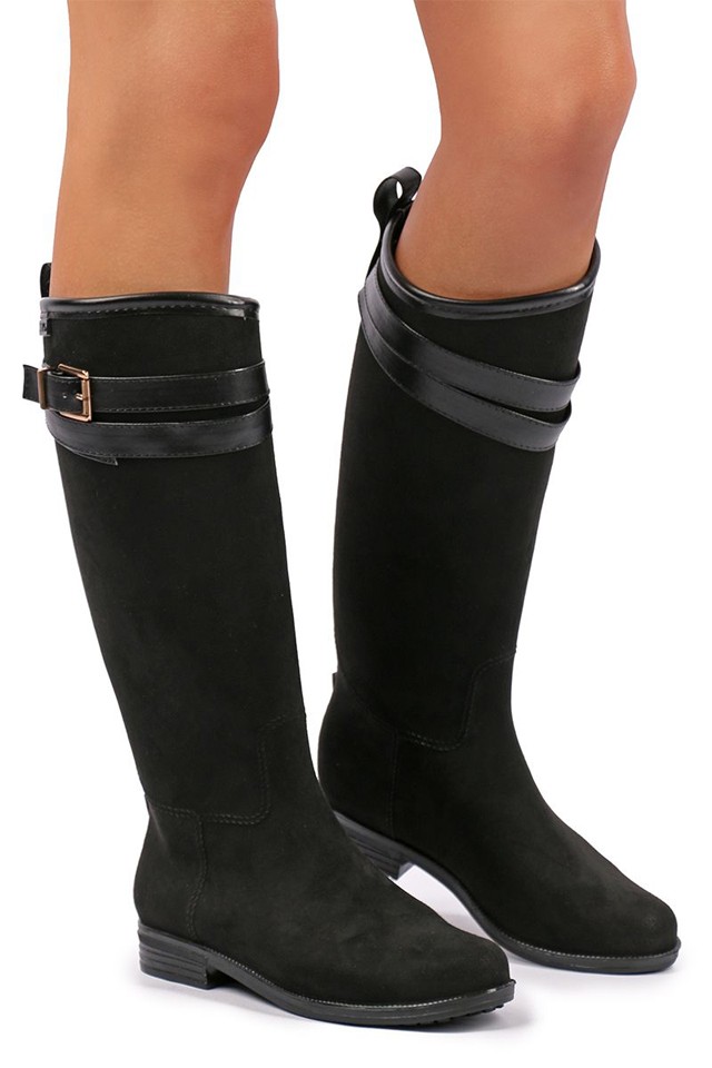 CIPŐFALVA 14 990 cipofalva.hu